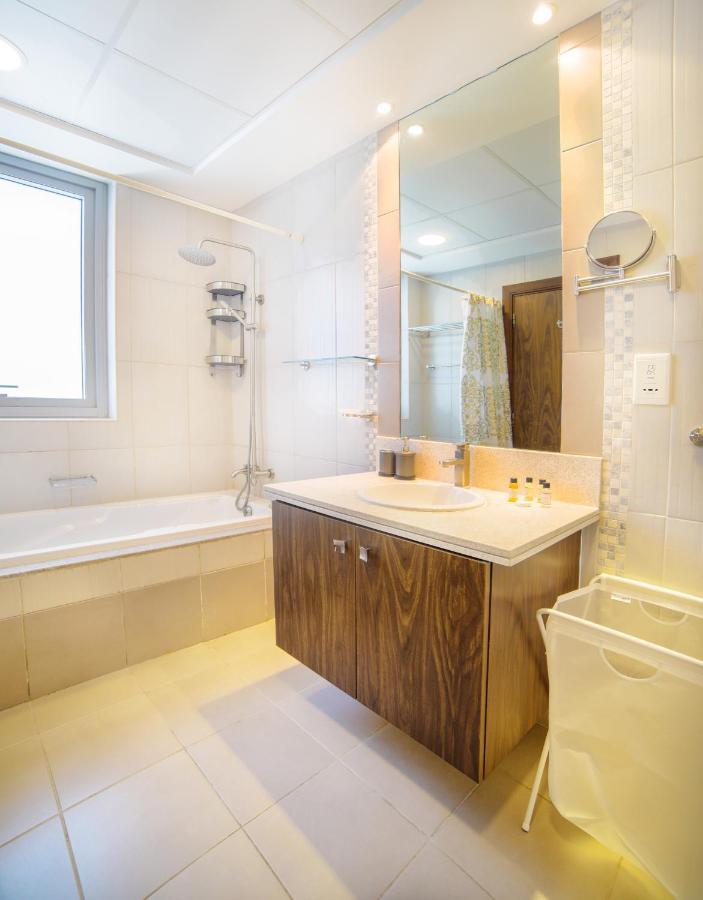 Scenic 2 Bedroom Apartment - Downtown Business Bay Dubai Exterior foto