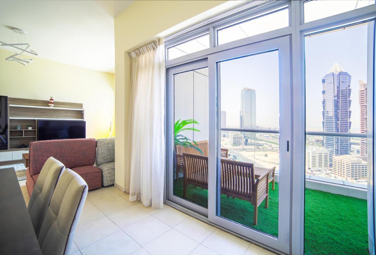 Scenic 2 Bedroom Apartment - Downtown Business Bay Dubai Exterior foto