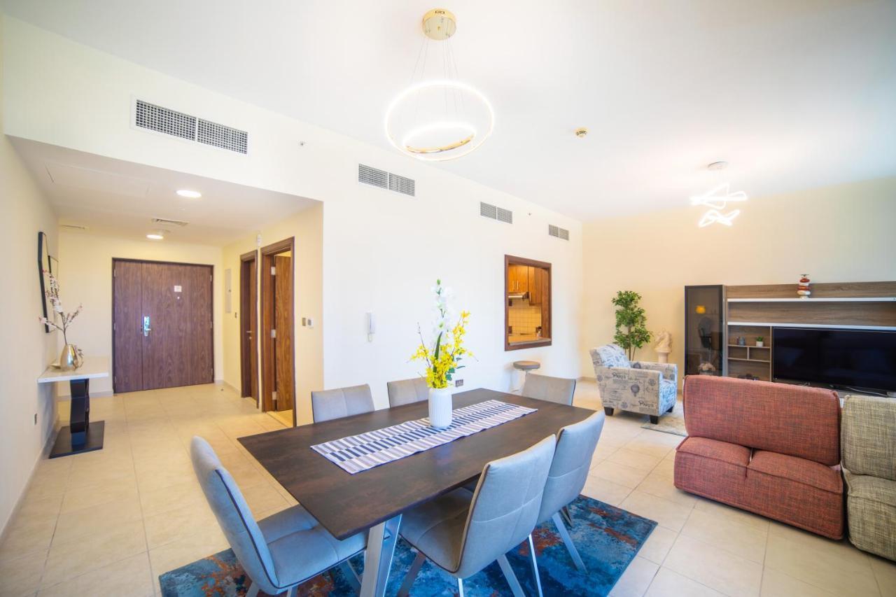 Scenic 2 Bedroom Apartment - Downtown Business Bay Dubai Exterior foto