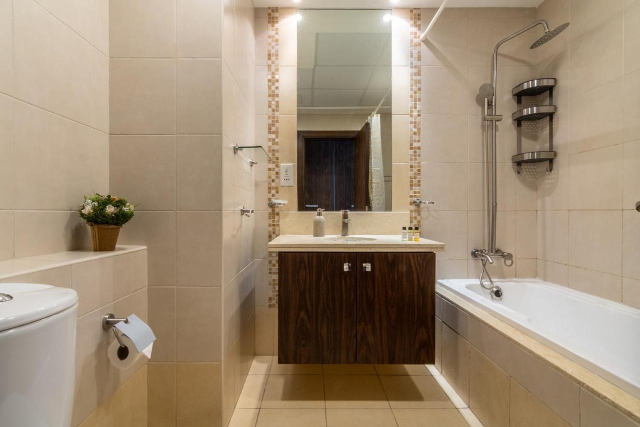 Scenic 2 Bedroom Apartment - Downtown Business Bay Dubai Exterior foto